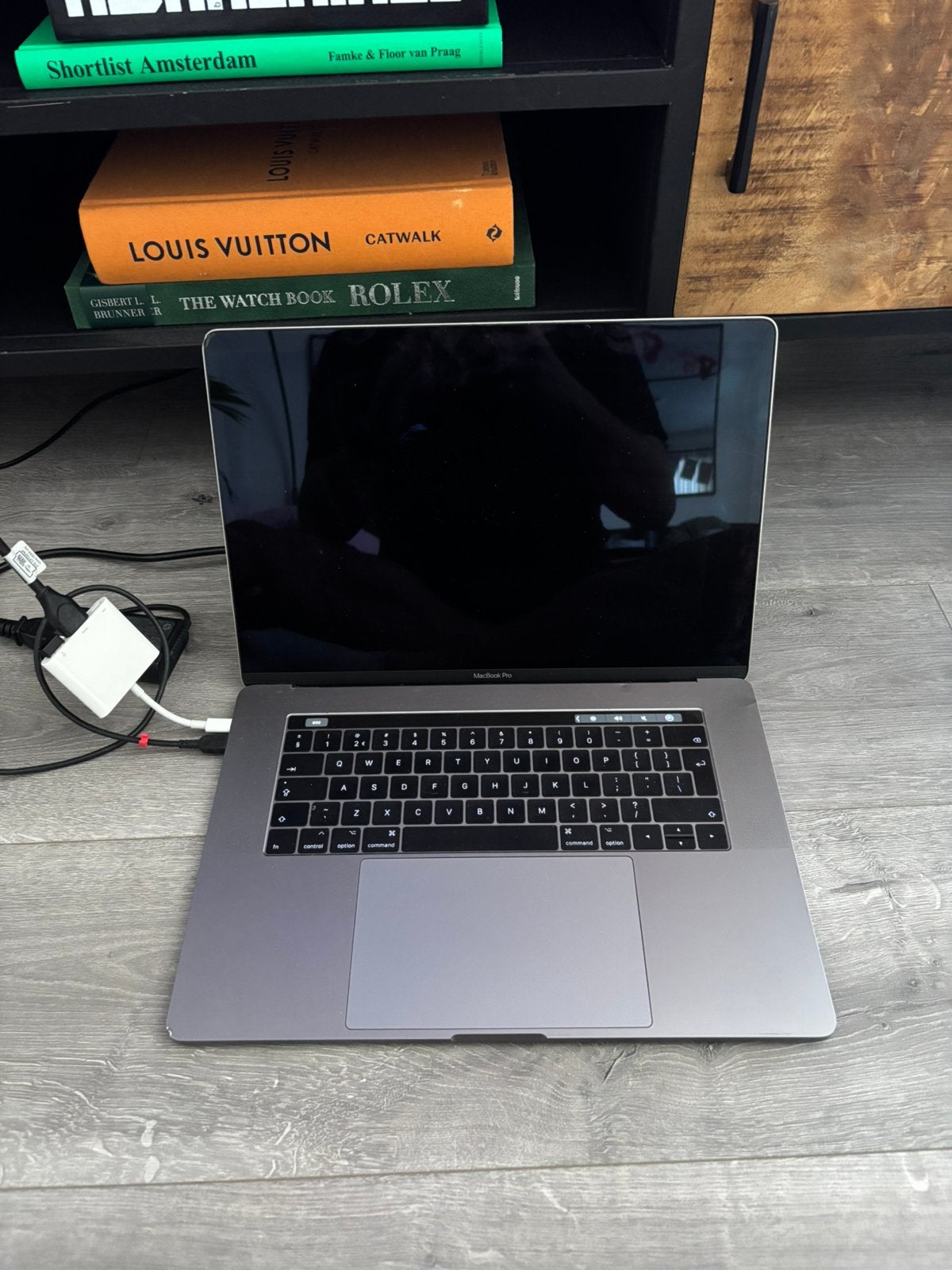 Macbook pro 15 2017 scherm defect, MacBook Pro, Gebruikt, 256 GB, 2 tot 3 Ghz