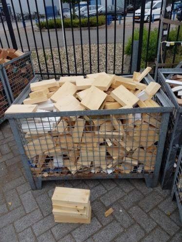 Vuren kachelhout / openhaardhout, Tuin en Terras, Minder dan 3 m³, Ophalen, Overige houtsoorten, Blokken