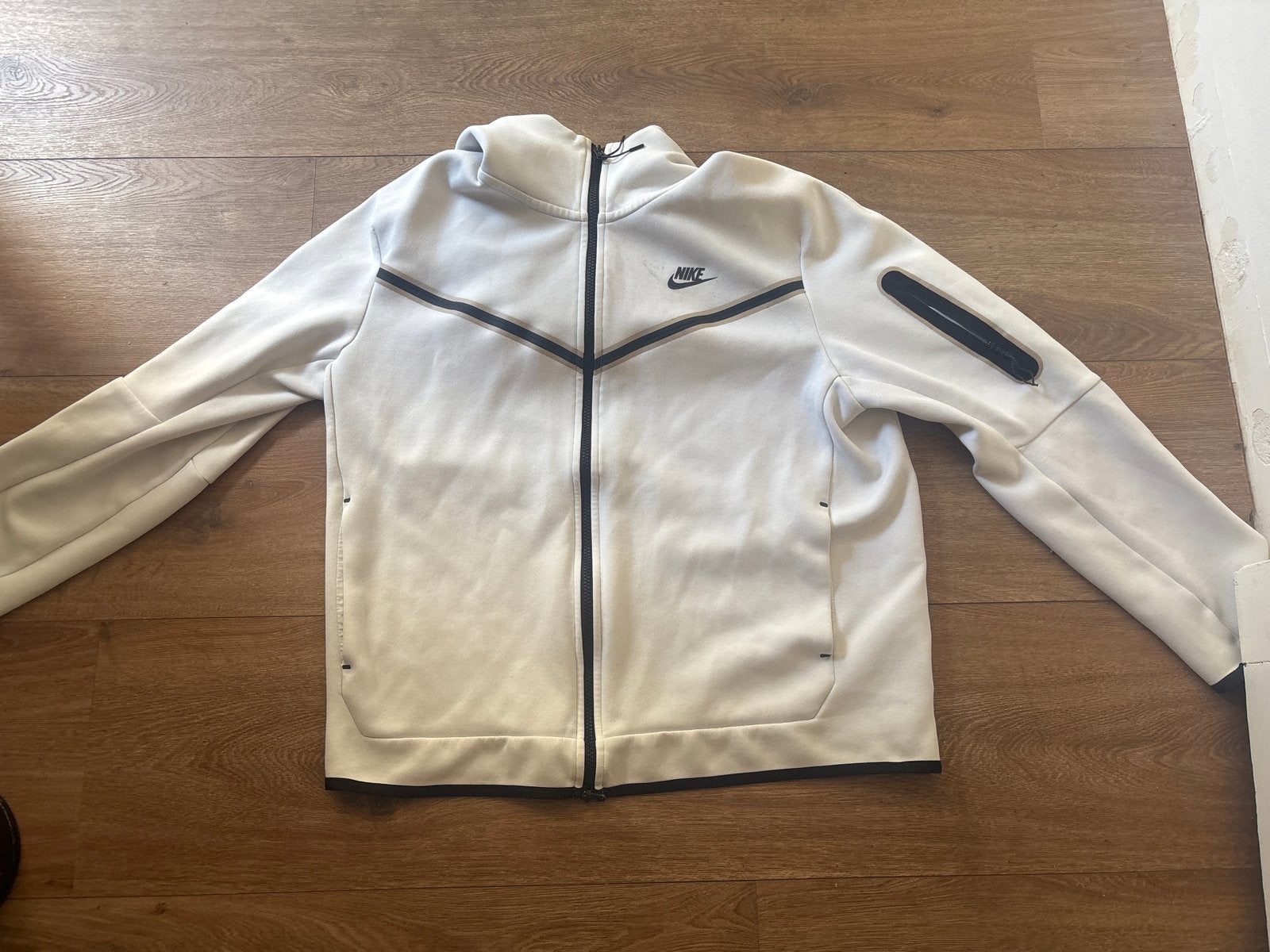 Nike Tech Fleece Hoodie - Wit/Zwart - Maat L, Ophalen of Verzenden, Zo goed als nieuw, Maat 52/54 (L), Wit