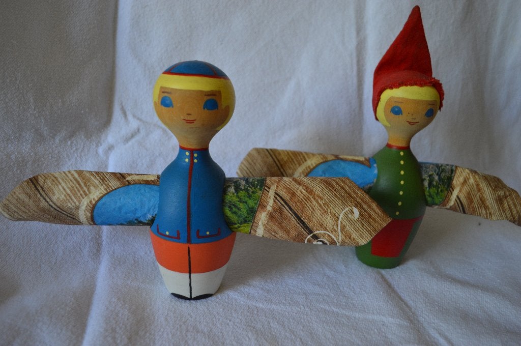 2 Leuke Houten Vintage Zweedse Folklore PEG DOLLs, Ophalen of Verzenden, Zo goed als nieuw
