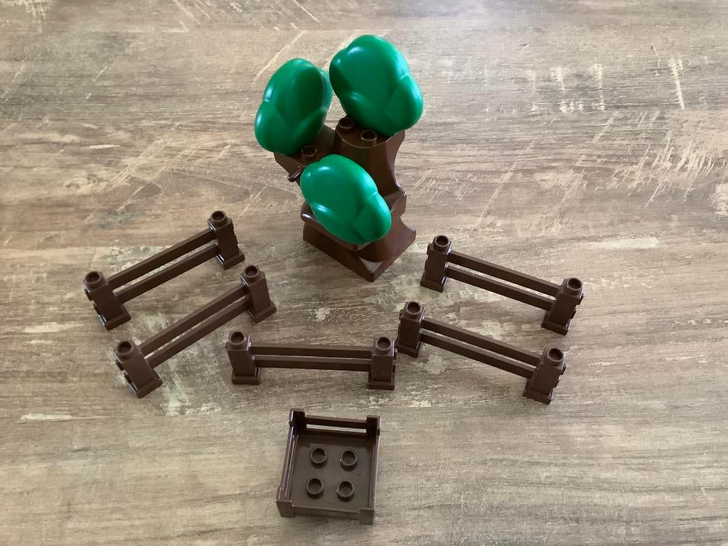 Duplo boom en hekjes met bak, Kinderen en Baby's, Speelgoed | Duplo en Lego, Ophalen of Verzenden, Zo goed als nieuw, Duplo