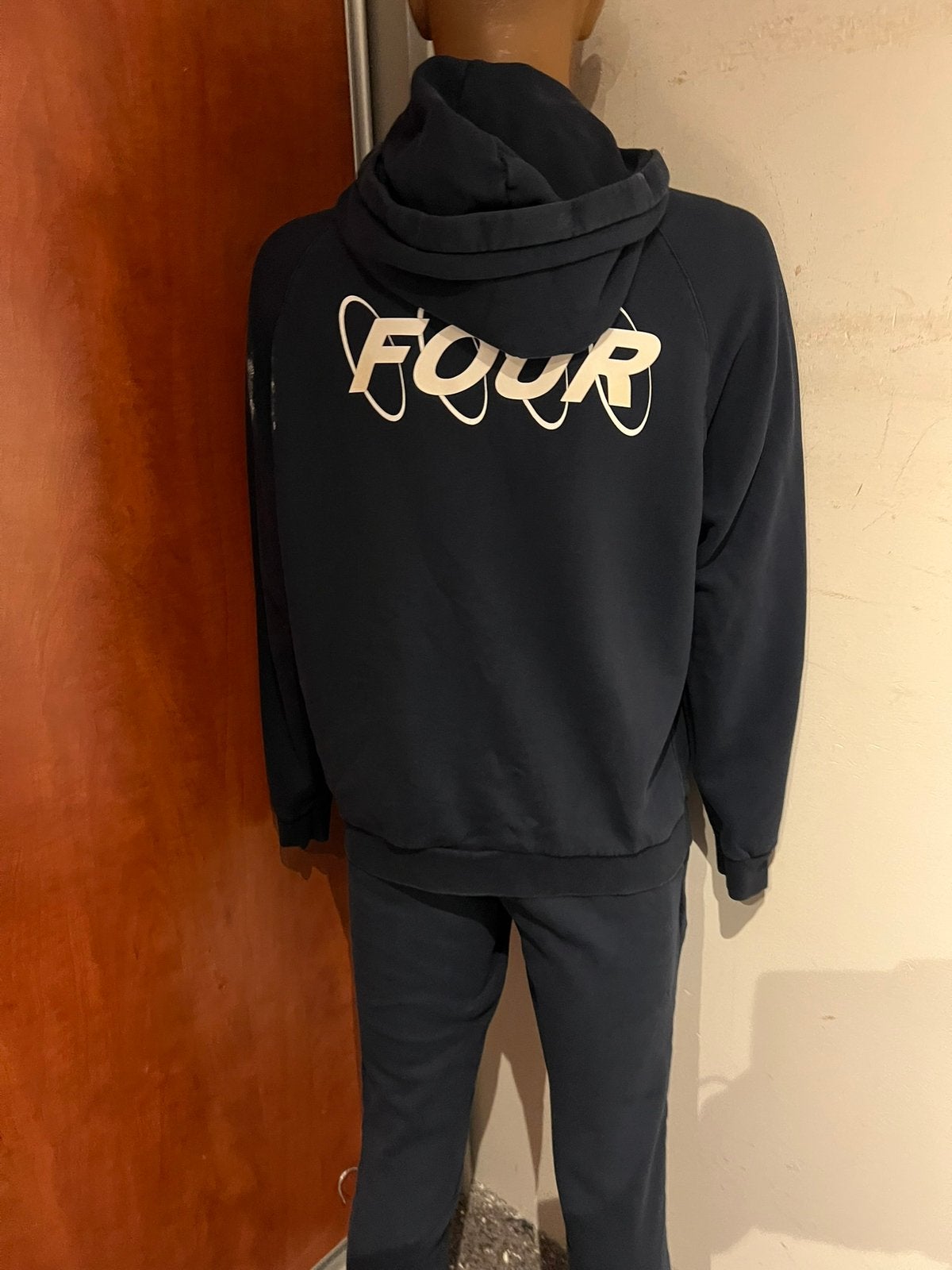 FOUR Amsterdam joggingpak , broek S vest L origineel, Kleding | Heren, Maat 52/54 (L), Blauw, Overige typen, Ophalen of Verzenden