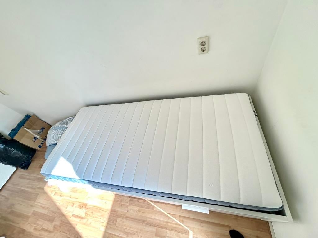 Nieuw Ikea Valevåg 90x200 eenpersoons matras, Huis en Inrichting, Slaapkamer | Matrassen en Bedbodems, Ophalen, 90 cm, Eenpersoons