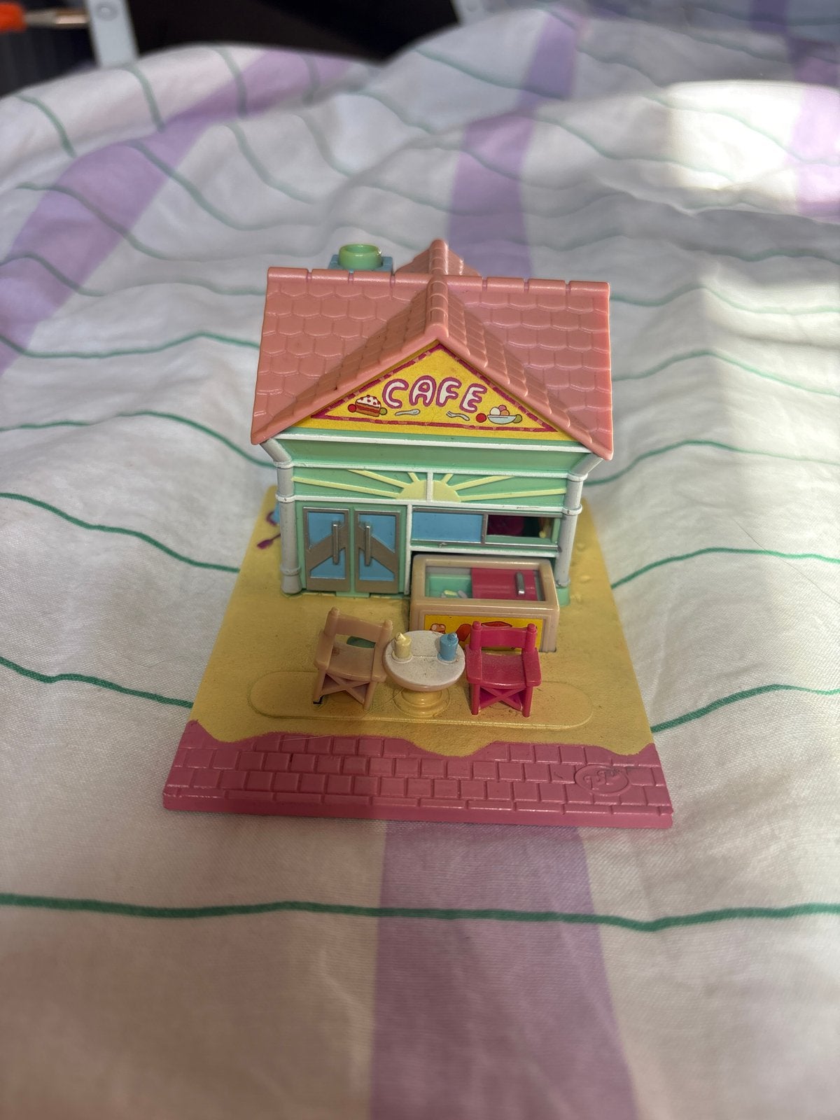 Vintage Polly Pocket Cafe Speelset, Ophalen of Verzenden, Gebruikt, Poppenhuis