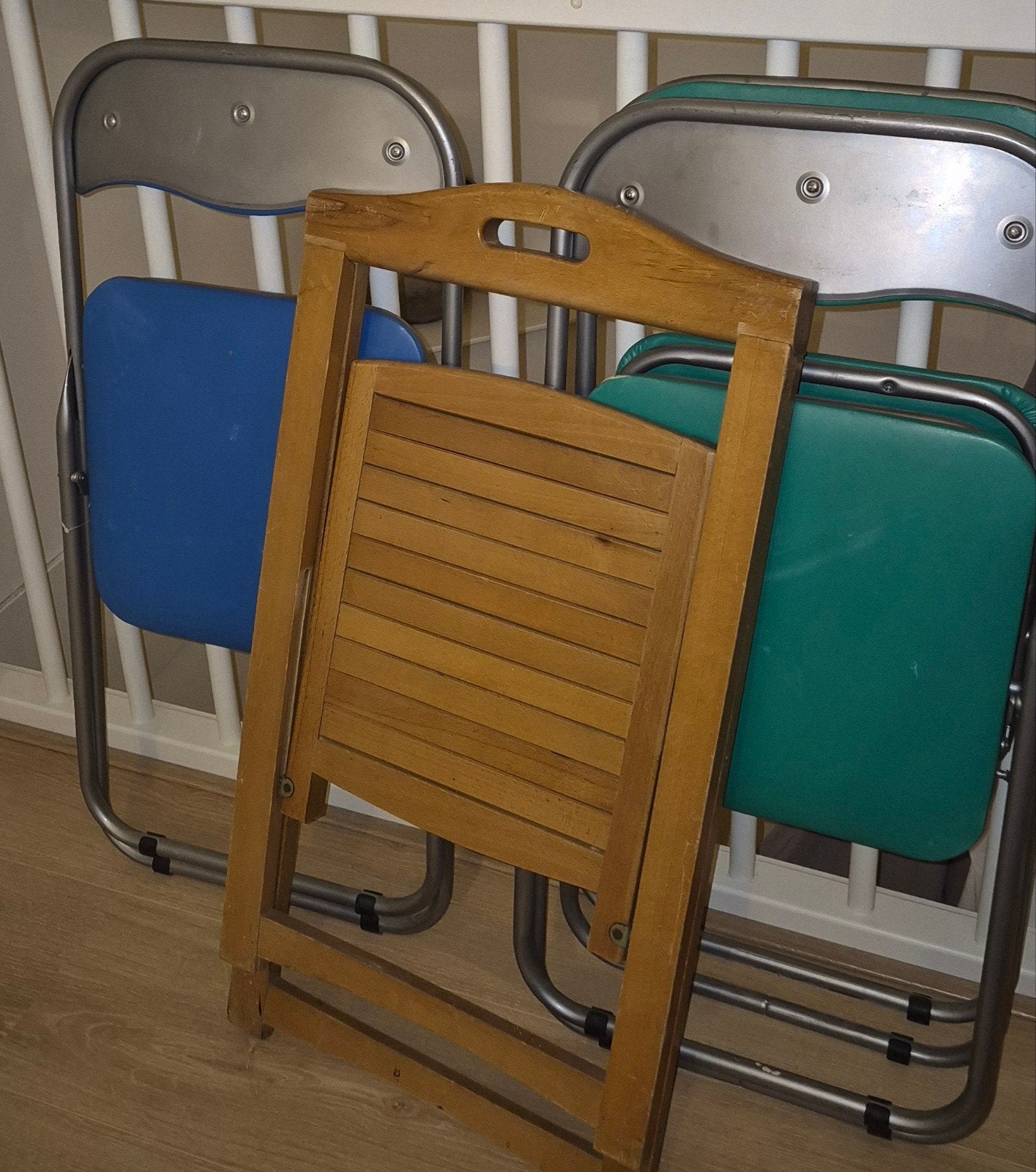 Vier diverse klapstoelen - Doe een leuk bod!, Ophalen, Gebruikt, Overige kleuren, Hout