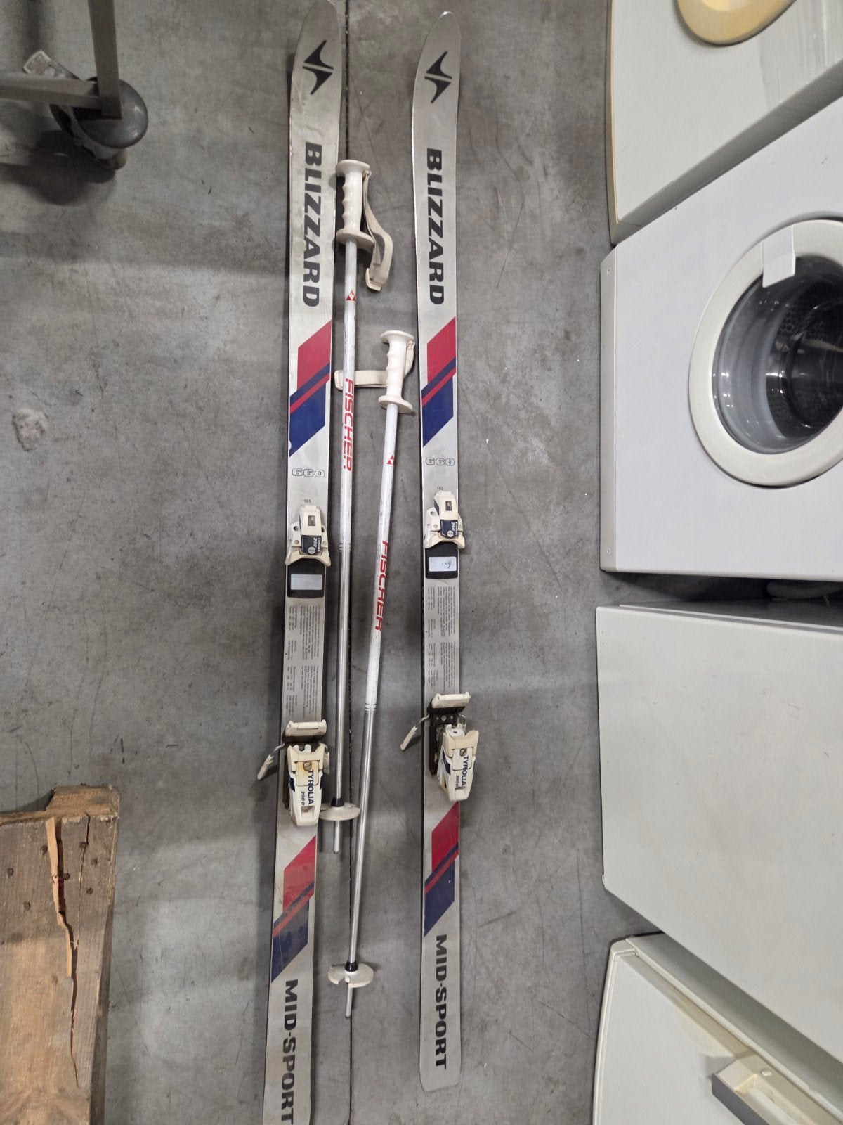 Blizzard 660 Ski Set met Fischer stokken, Sport en Fitness, 160 tot 180 cm, Gebruikt, Skiën, Ski's