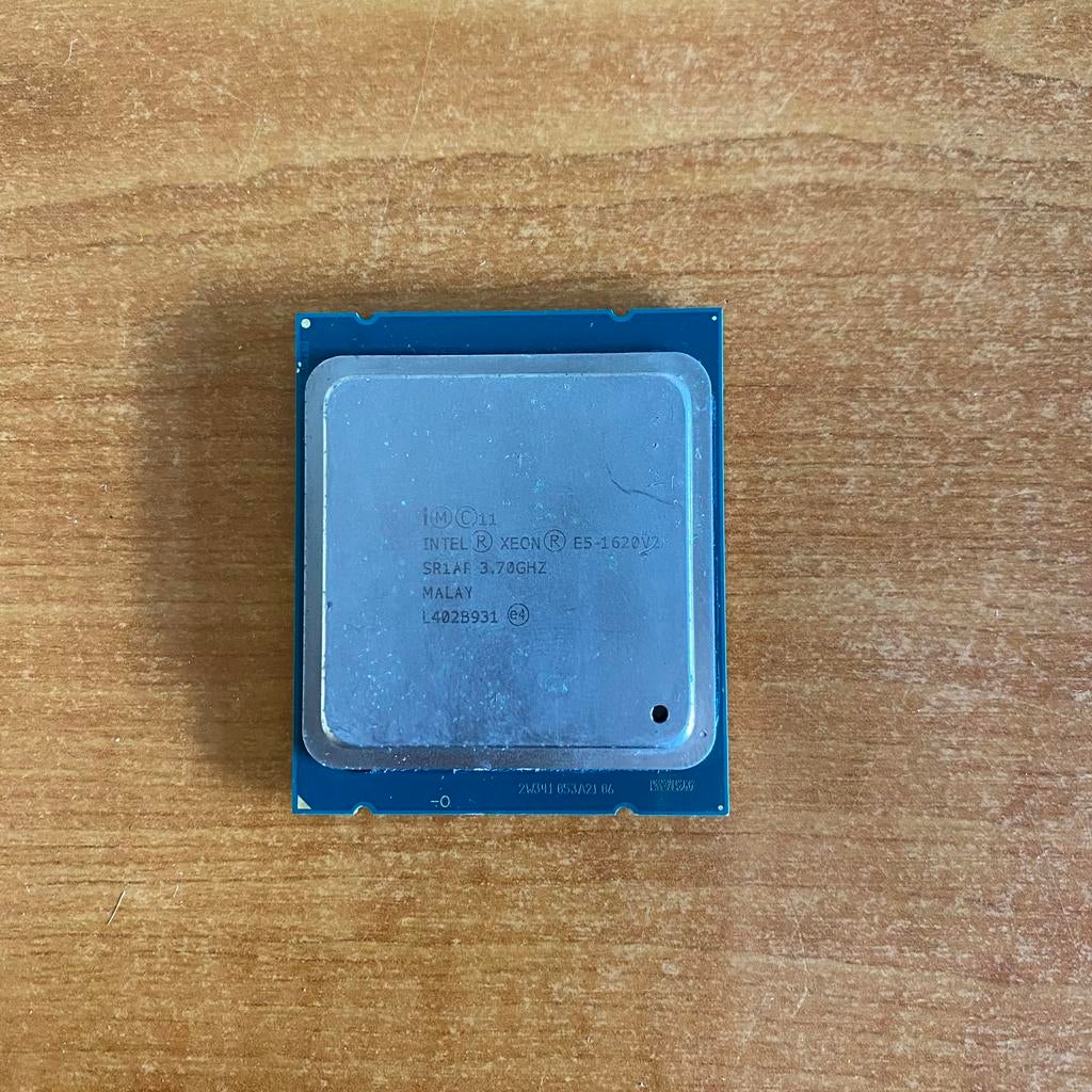 Intel Xeon E5-1620v2  @3,70GHz ( LGA 2011 ), Computers en Software, Processors, Gebruikt, 4-core, 3 tot 4 Ghz, Ophalen of Verzenden