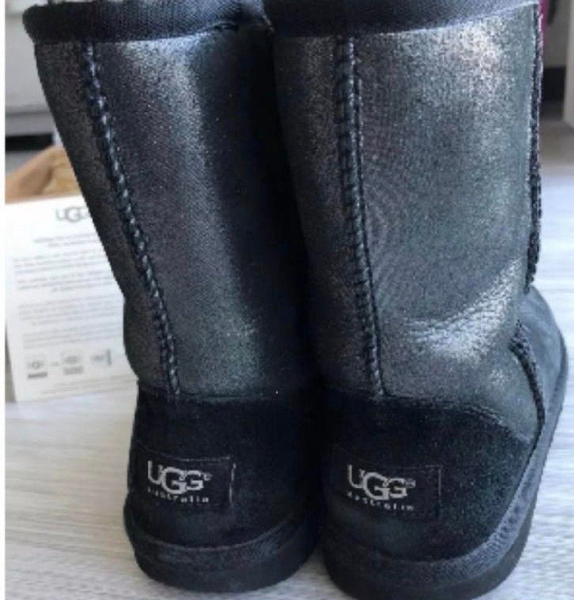 Originele Ugg laarzen zwart metallic glitter maat 38, Kleding | Dames, Ophalen of Verzenden, Gedragen, Zwart, Lage of Enkellaarzen