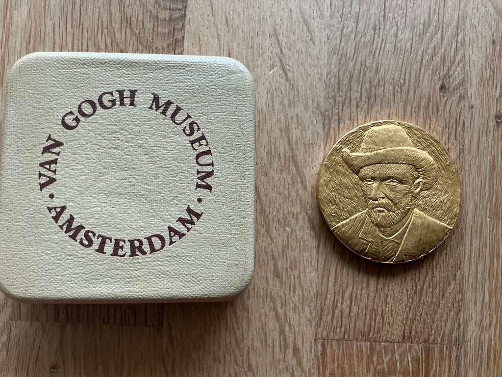 Vincent van Gogh penning officiele opening Museum., Ophalen of Verzenden, Brons, Nederland
