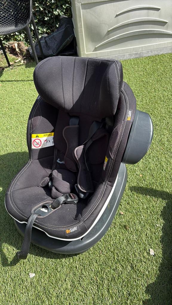 Autostoeltje met isofix en base  en stoelbeschermer, Ophalen, Overige merken, Autogordel