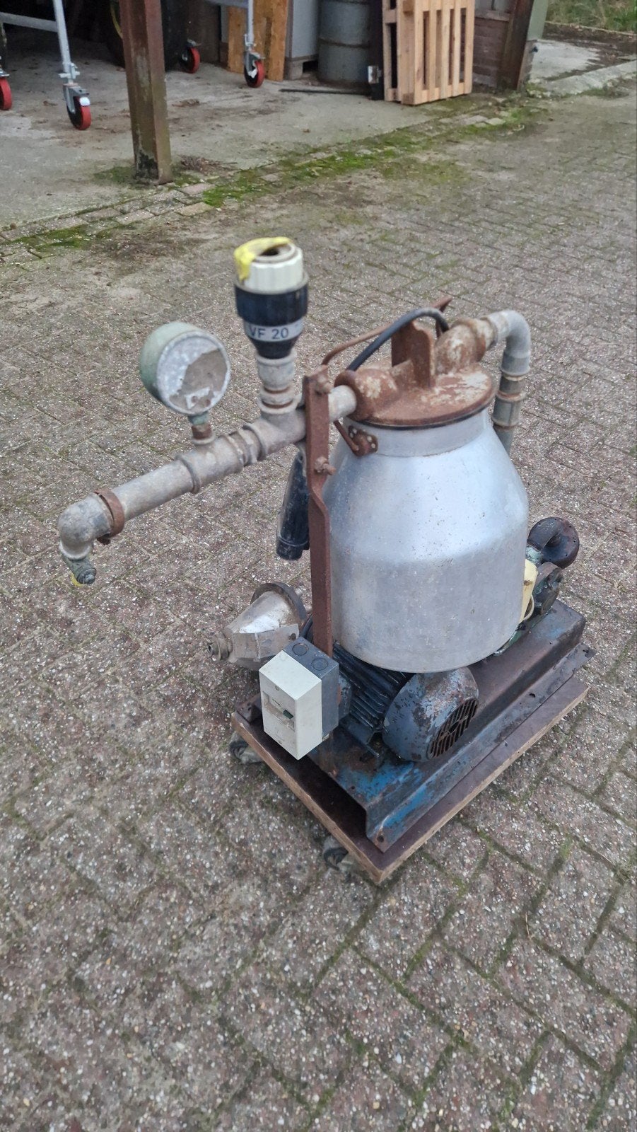 Alfa Laval Melkmachine - Mobiele Melkinstallatie, Ophalen