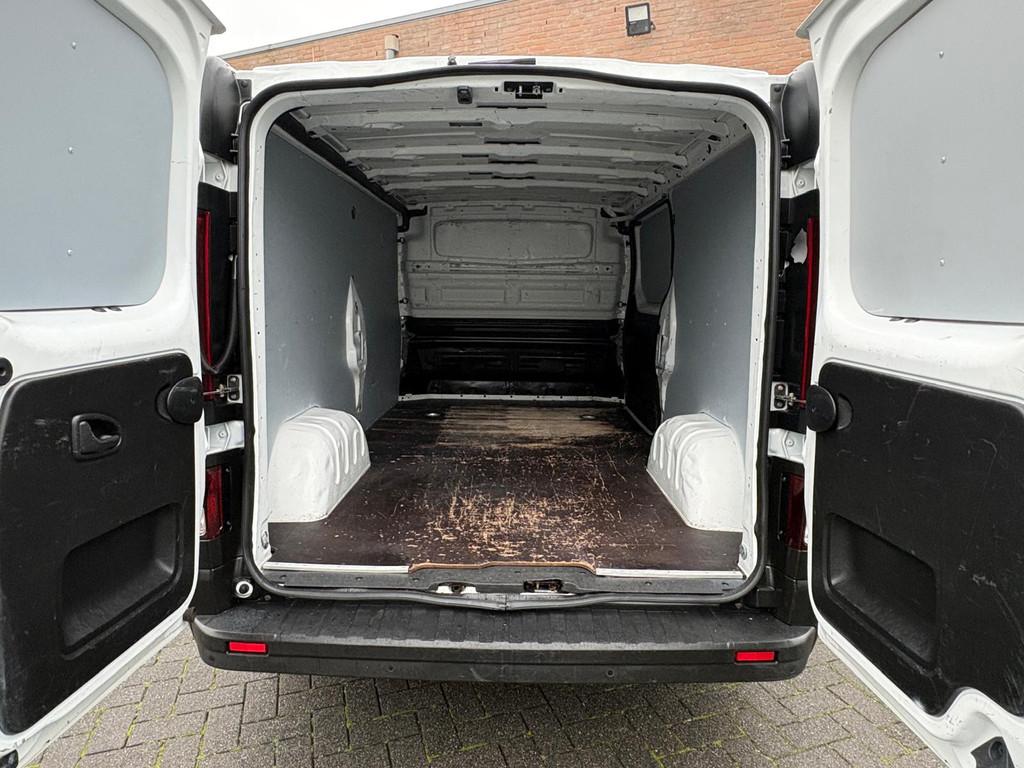 Renault Trafic 2.0dCi 145PK Lang / Carplay / Camera / Cruise, Auto's, Bestelauto's, Voorwielaandrijving, 145 pk, Stof, Gebruikt