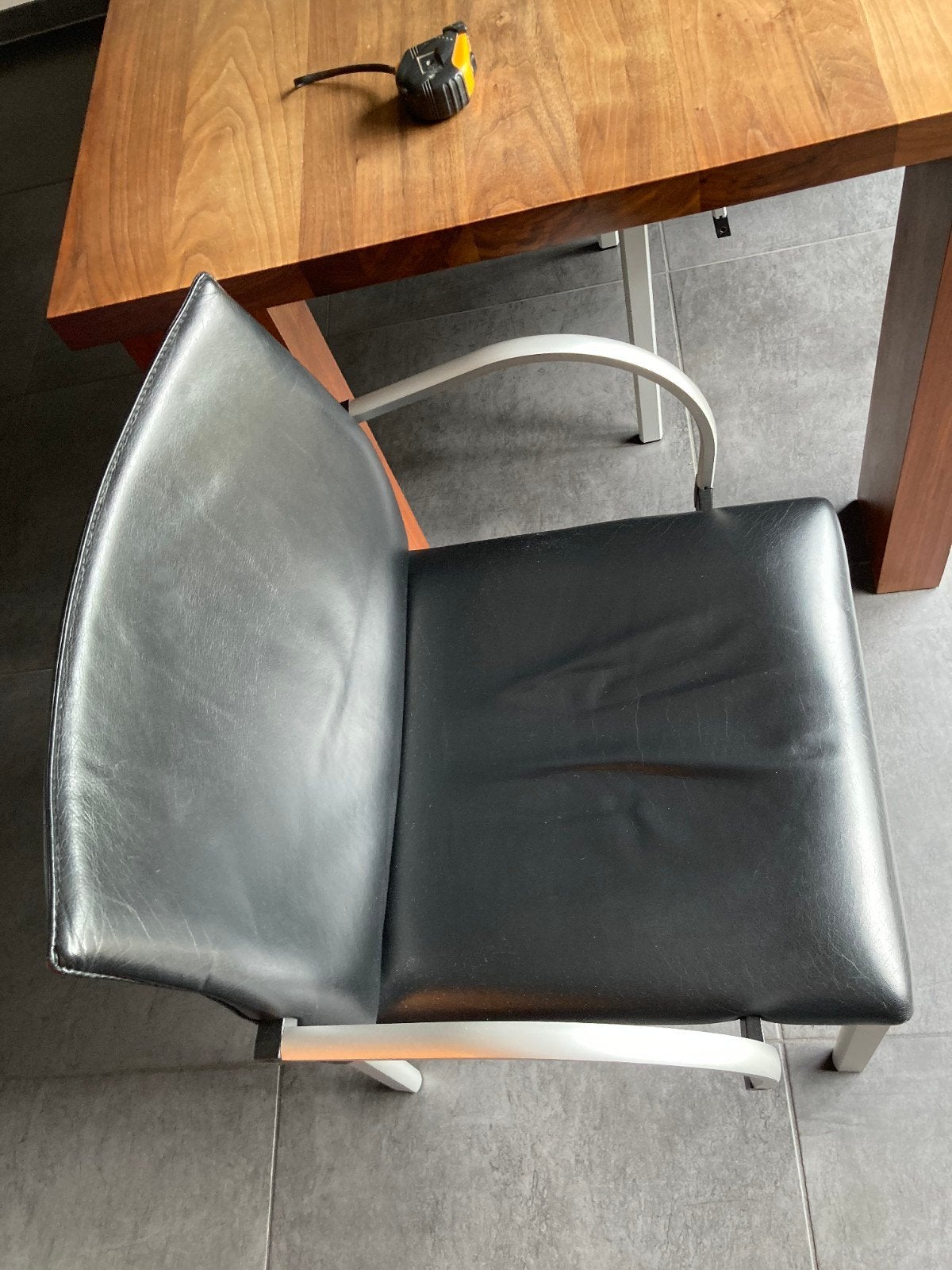 4 x leolux eetkamer stoel leder zwart met metalen frame, Ophalen, Gebruikt, Zwart, Modern