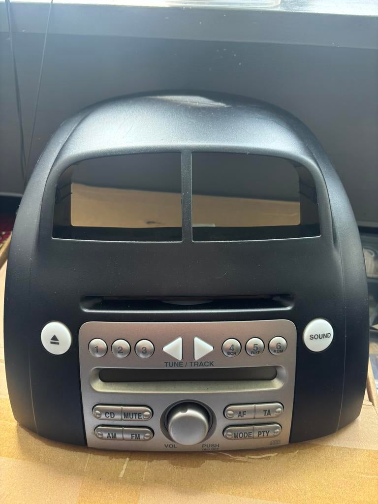 Daihatsu Sirion 2 Radio & CD speler, Auto diversen, Autoradio's, Ophalen, Zo goed als nieuw