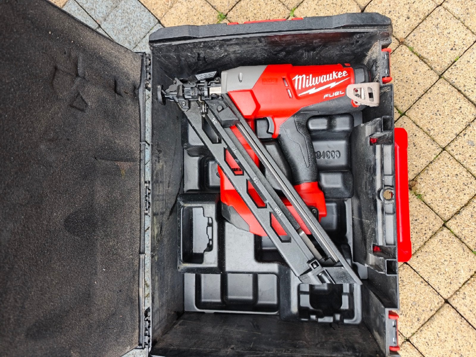 Milwaukee m18 accu Tacker Body, Ophalen of Verzenden