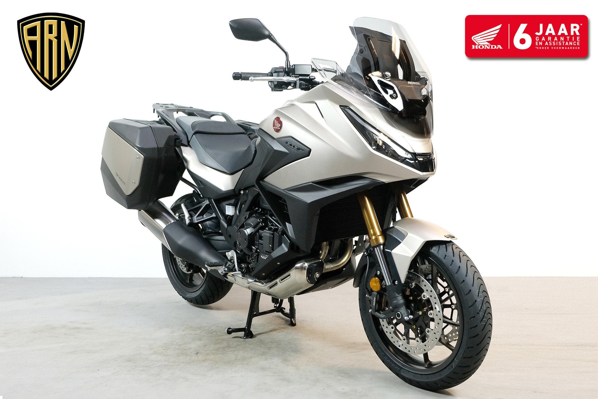 Honda NT 1100 DCT ES (bj 2026), Bedrijf, Handvatverwarming, Toermotor