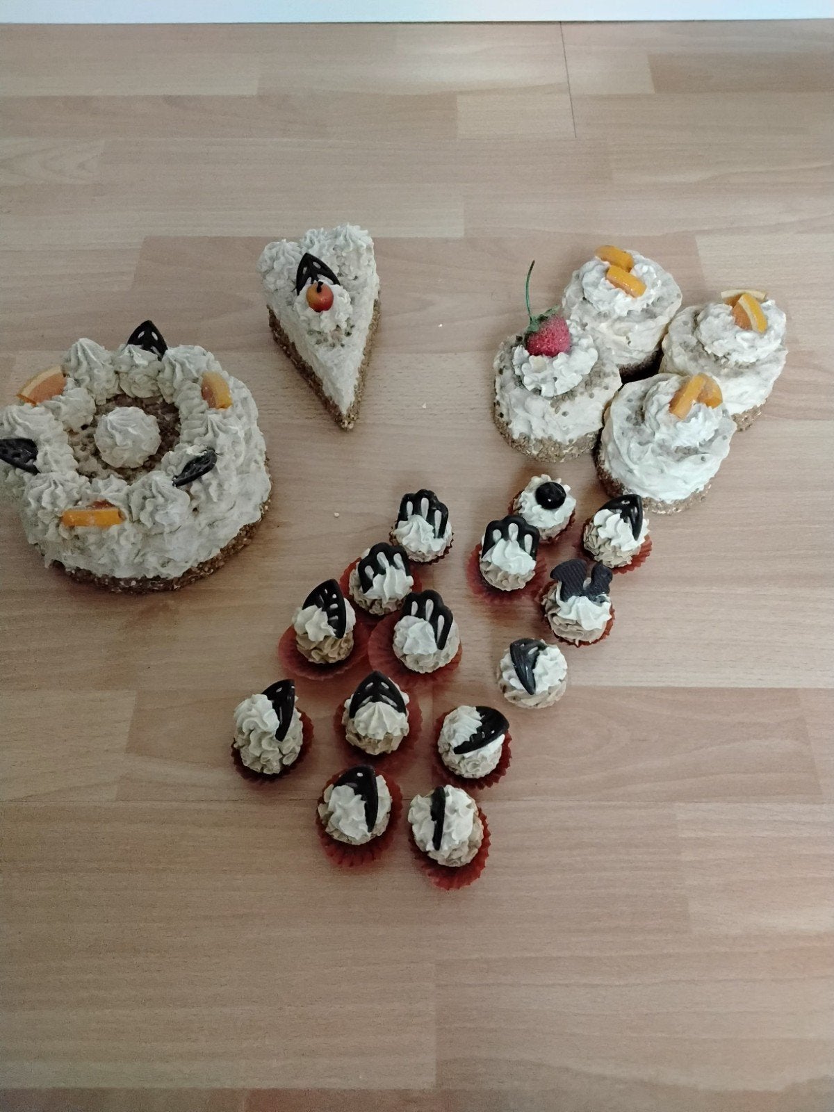 Nep gebakjes, Ophalen, Overige materialen
