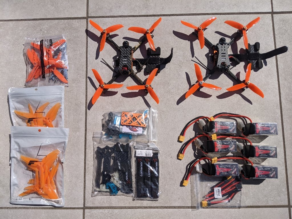 2x 5 inch Race Drones + Extra onderdelen, Overige merken, 1 tot 5 kilometer, Minder dan 15 minuten, Ophalen
