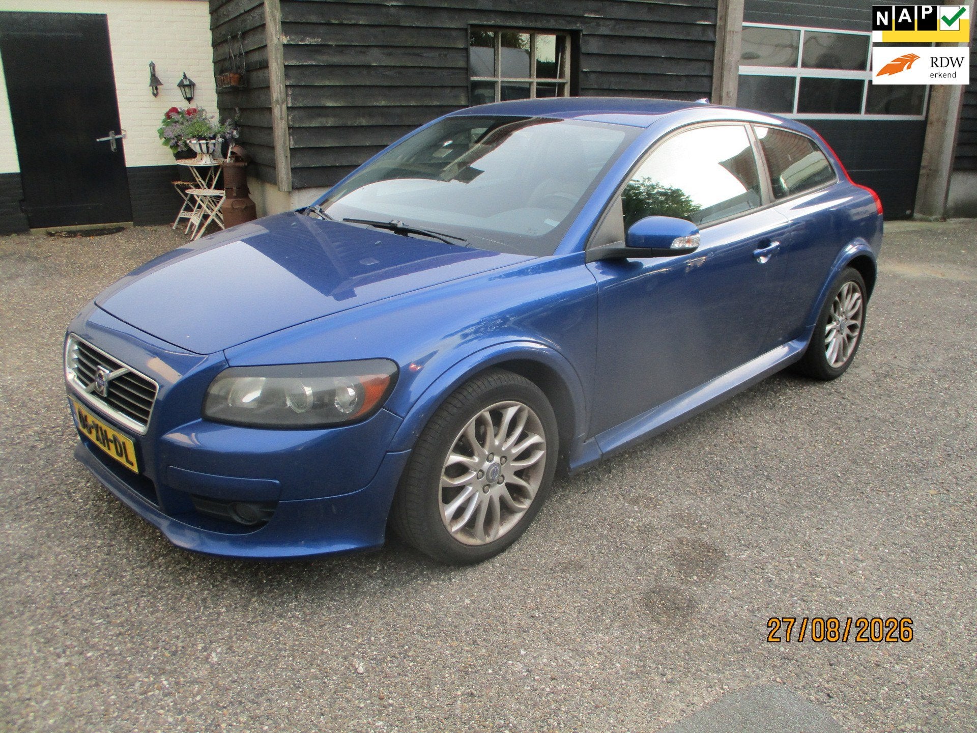 Volvo C30 2.0 Momentum, LPG, Leren bekleding nette auto 5-20, Auto's, Volvo, Voorwielaandrijving, 1350 kg, Gebruikt, Zwart