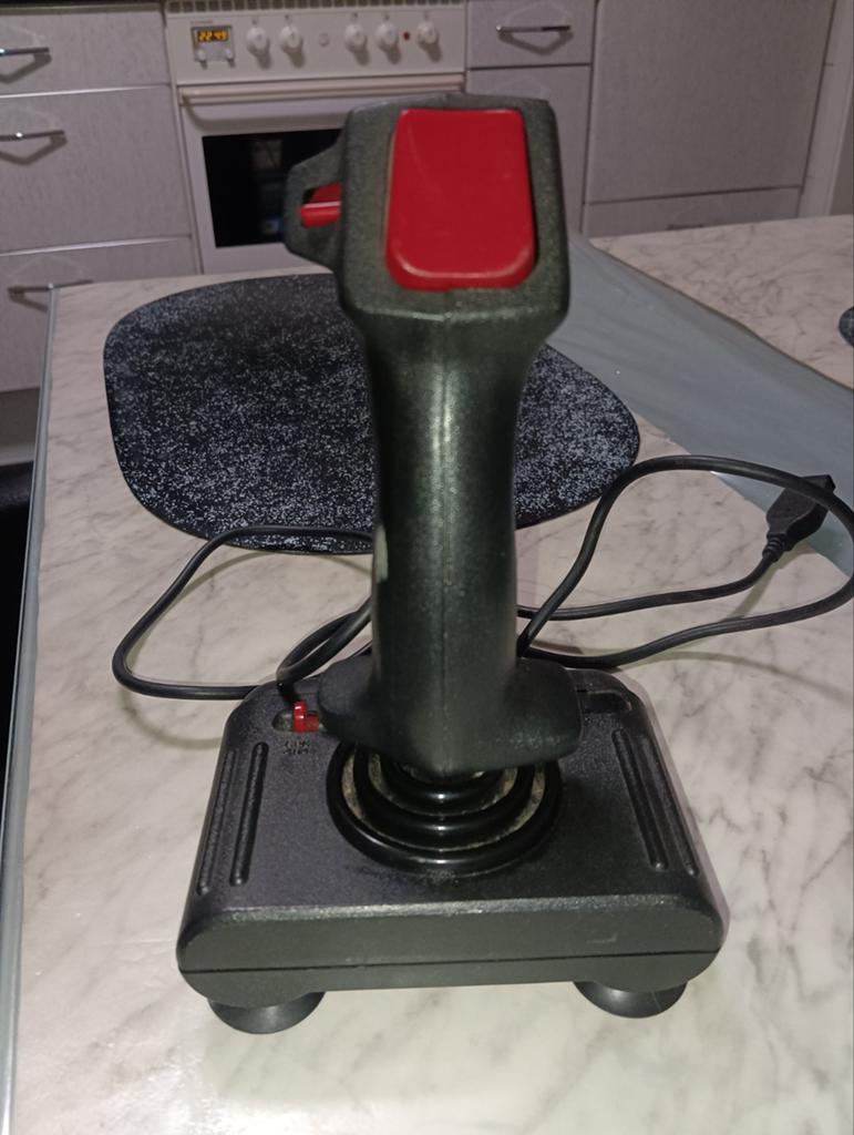 Quickjoy QJ SV-122 QJ II Pilot joystick retrogaming commodo, Computers en Software, Ophalen of Verzenden