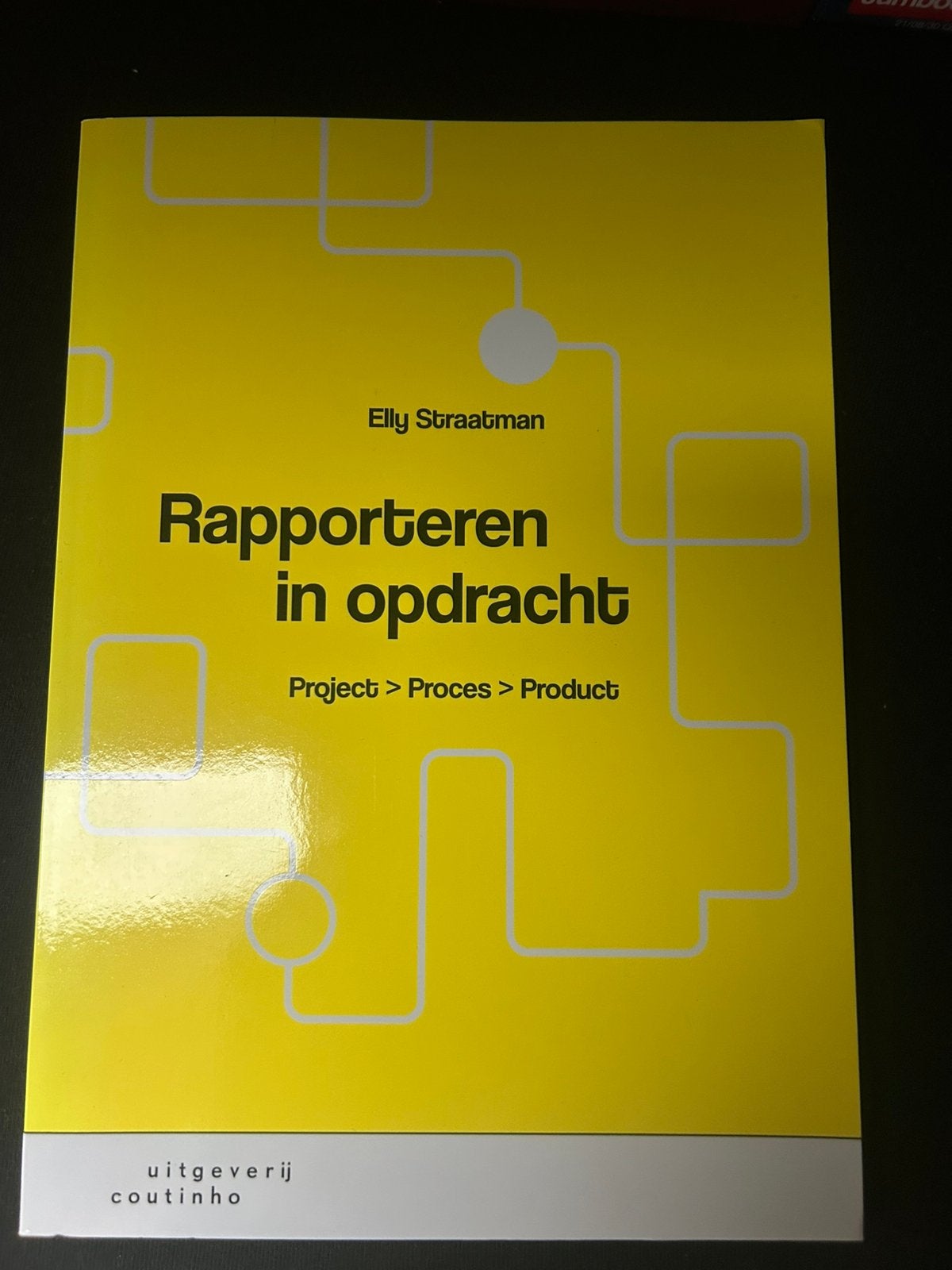 Studieboek rapporteren in opdracht, Ophalen of Verzenden, Zo goed als nieuw, Overige onderwerpen