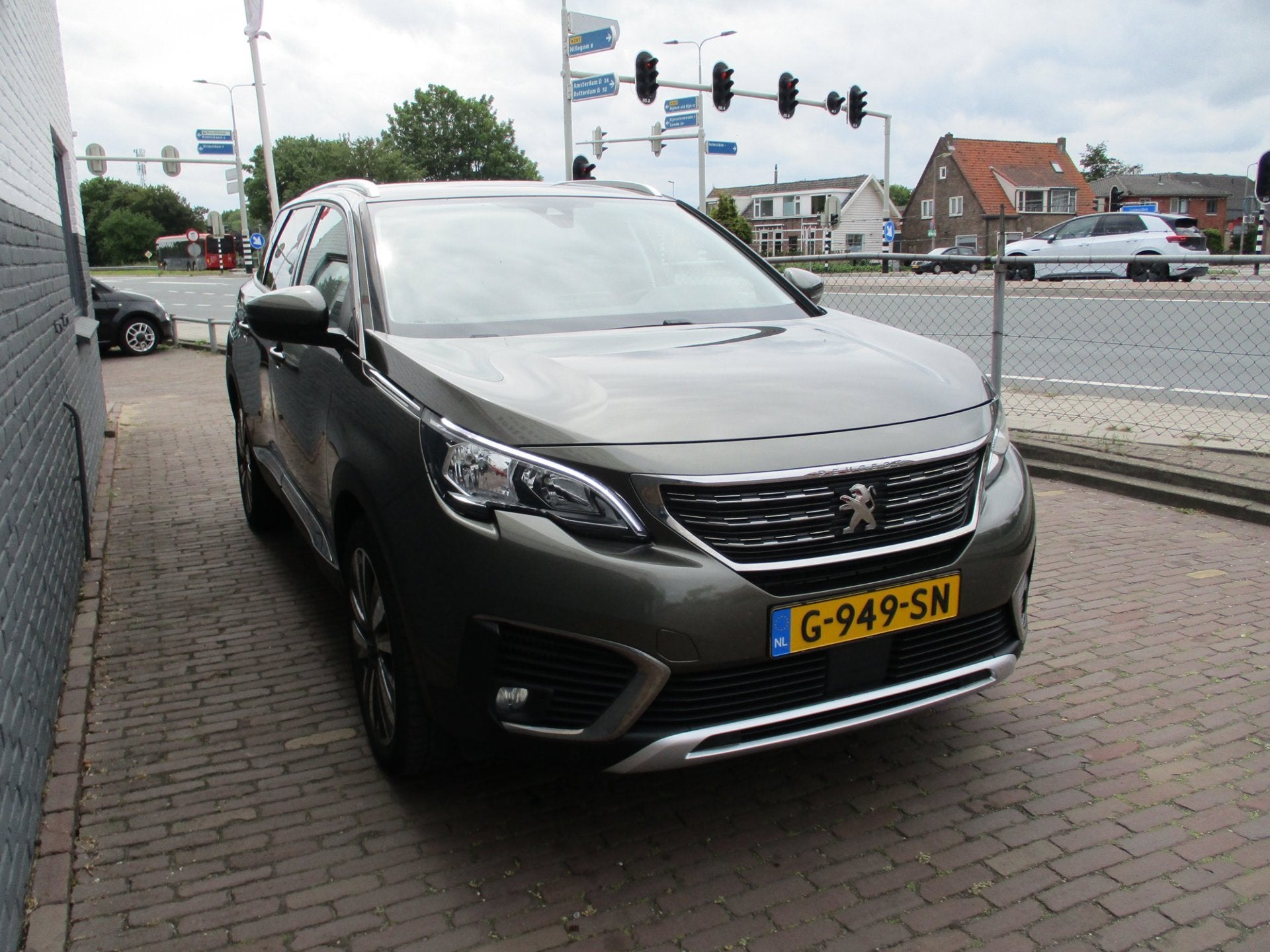 Peugeot 5008 1.2 PureTech Allure, Auto's, Gebruikt, Euro 6, 1199 cc, 7 stoelen