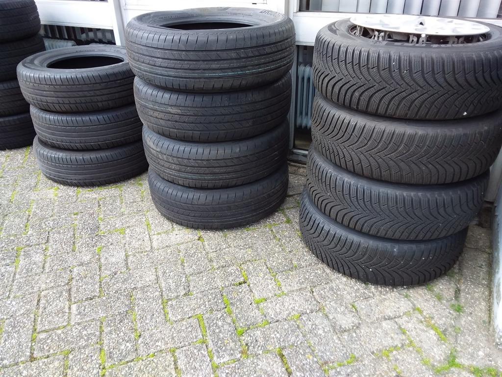 Zomerbanden + winter M+S set voor Nissan Qashqai Kia Venga, Auto-onderdelen, Banden en Velgen, Band(en), Zomerbanden, 17 inch