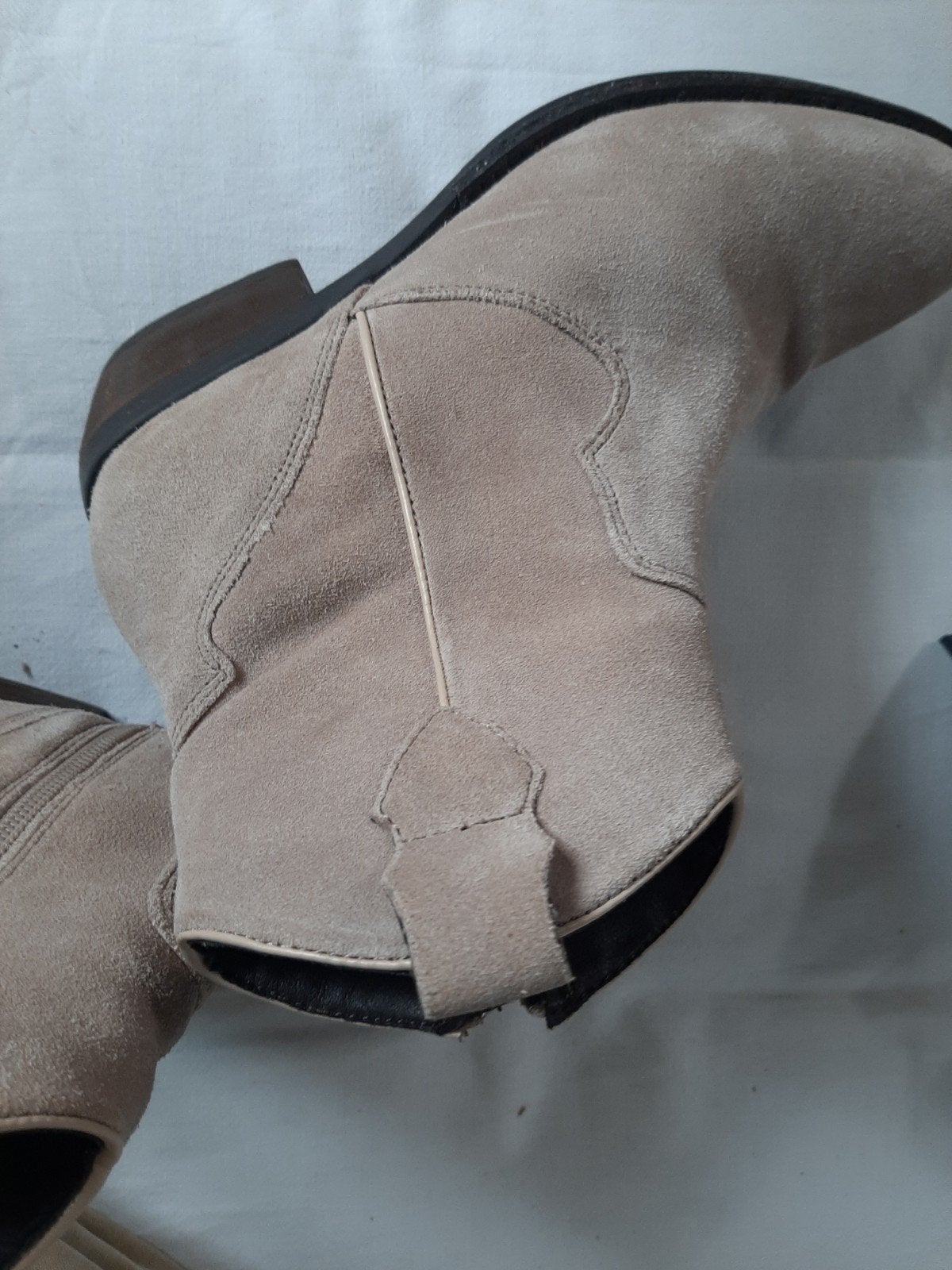 mooie laarsjes maat 38, Kleding | Dames, Schoenen, Ophalen of Verzenden, Zo goed als nieuw, Beige
