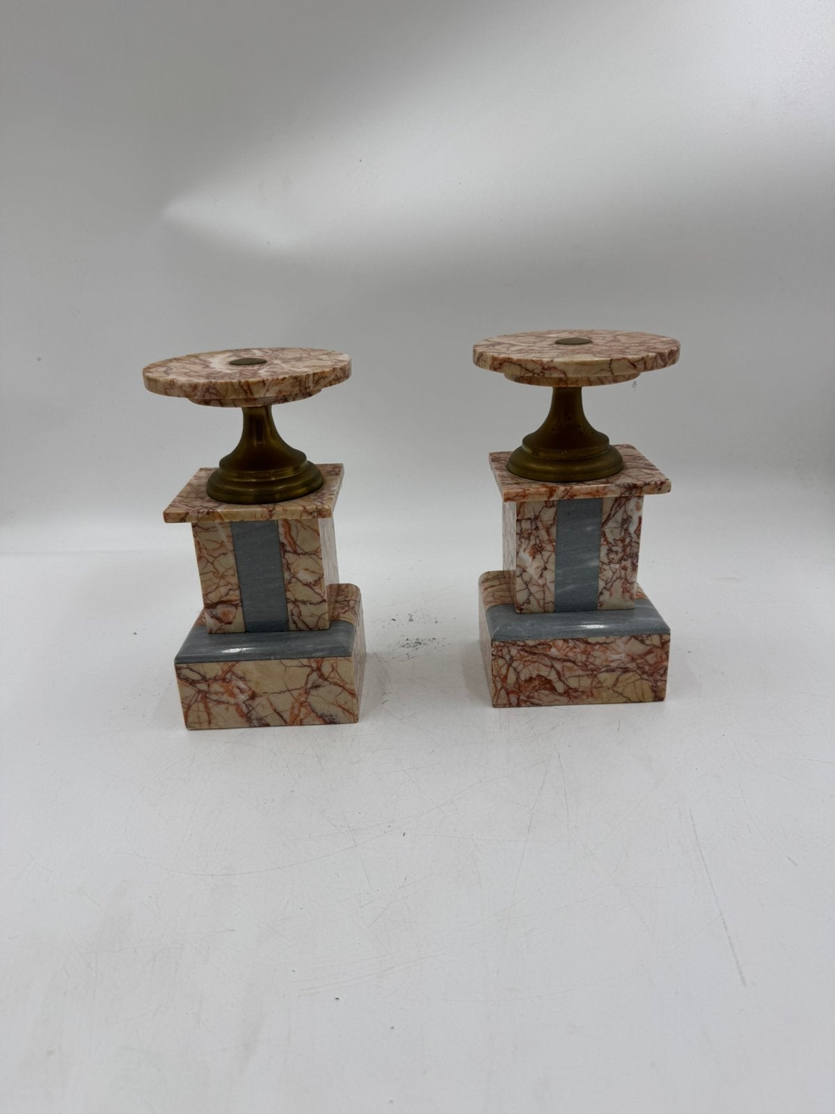 Franse Art Deco Marmeren Kandelaars / Tazza's - Roze & Grijs, Antiek en Kunst, Ophalen of Verzenden, Koper of Brons