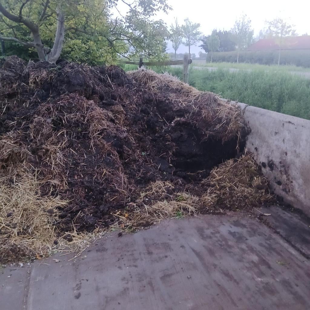 mest mooi zwart gecomponeerd, Tuin en Terras, Aarde en Mest, Ophalen of Verzenden