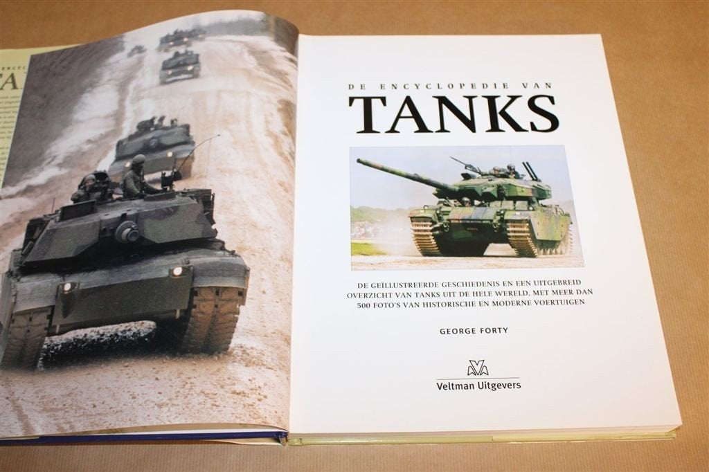 De Encyclopedie van Tanks — Meer dan 500 Foto's, Boeken, Oorlog en Militair, Ophalen of Verzenden, Tweede Wereldoorlog, Zo goed als nieuw