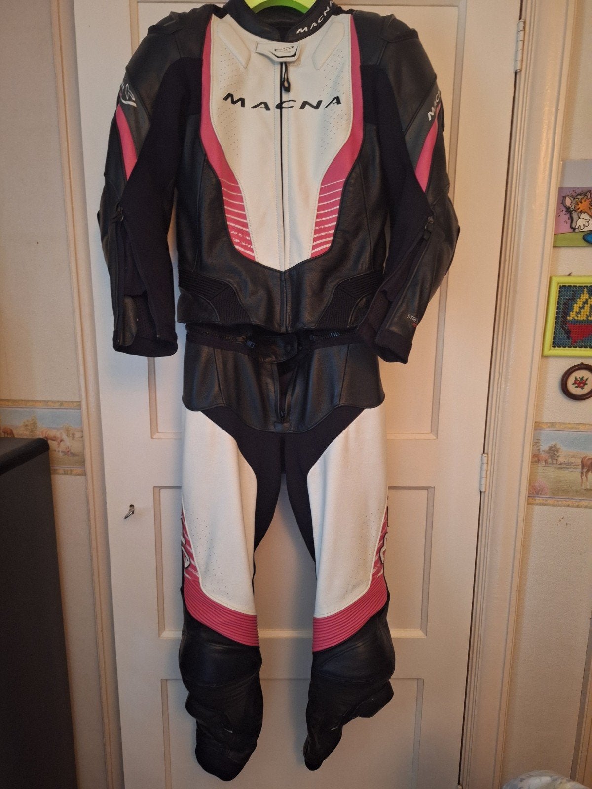 Macna Motorpak Dames - Maat M (Zwart/Wit/Roze), Ophalen, Combipak, Dames, Tweedehands