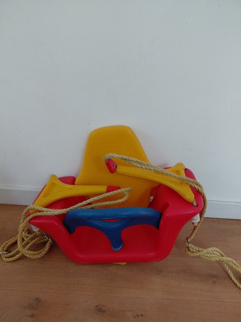 Vrolijke meegroeischommel, Ophalen, Gebruikt, Schommel