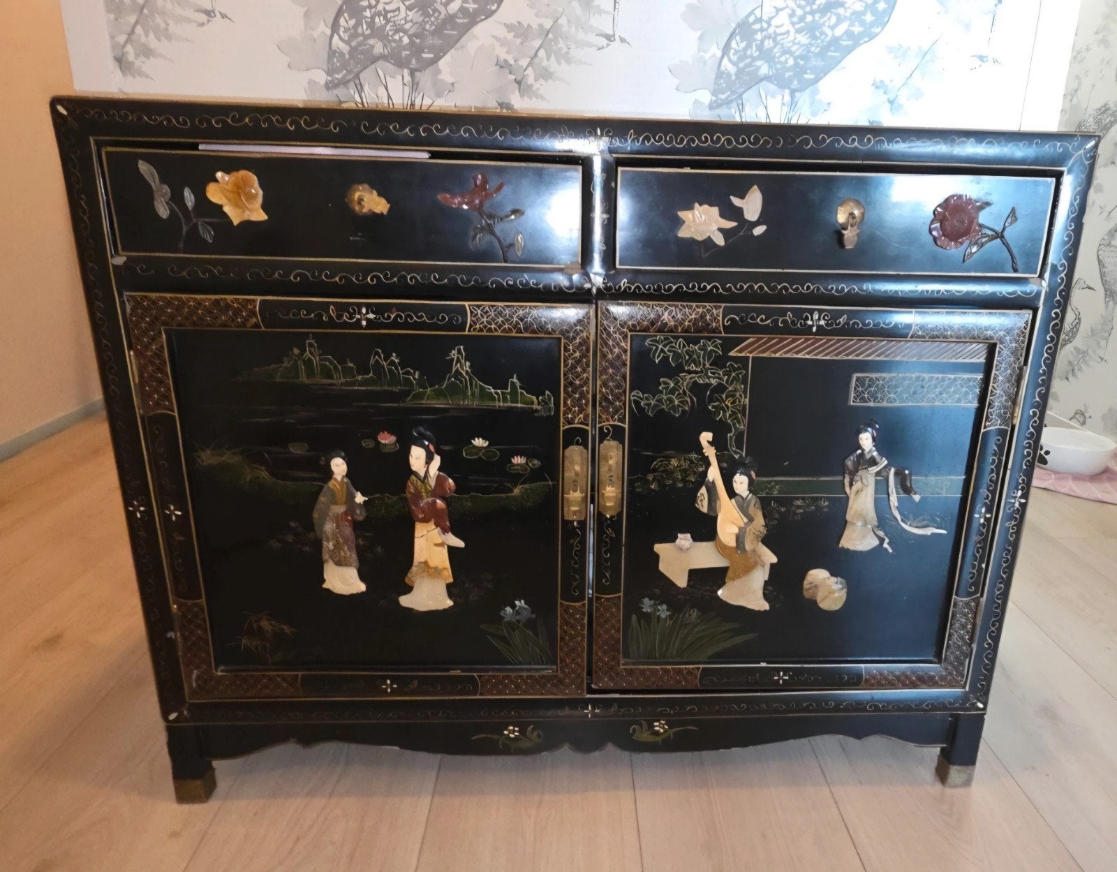 Aziatische chinoiserie, Ophalen