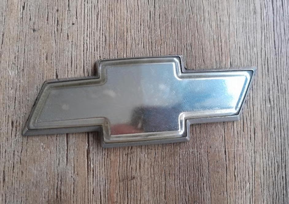 Embleem / Logo - CHEVROLET - Uitvoering: Chroom - Gebruikt, Auto diversen, Overige Auto diversen, Verzenden