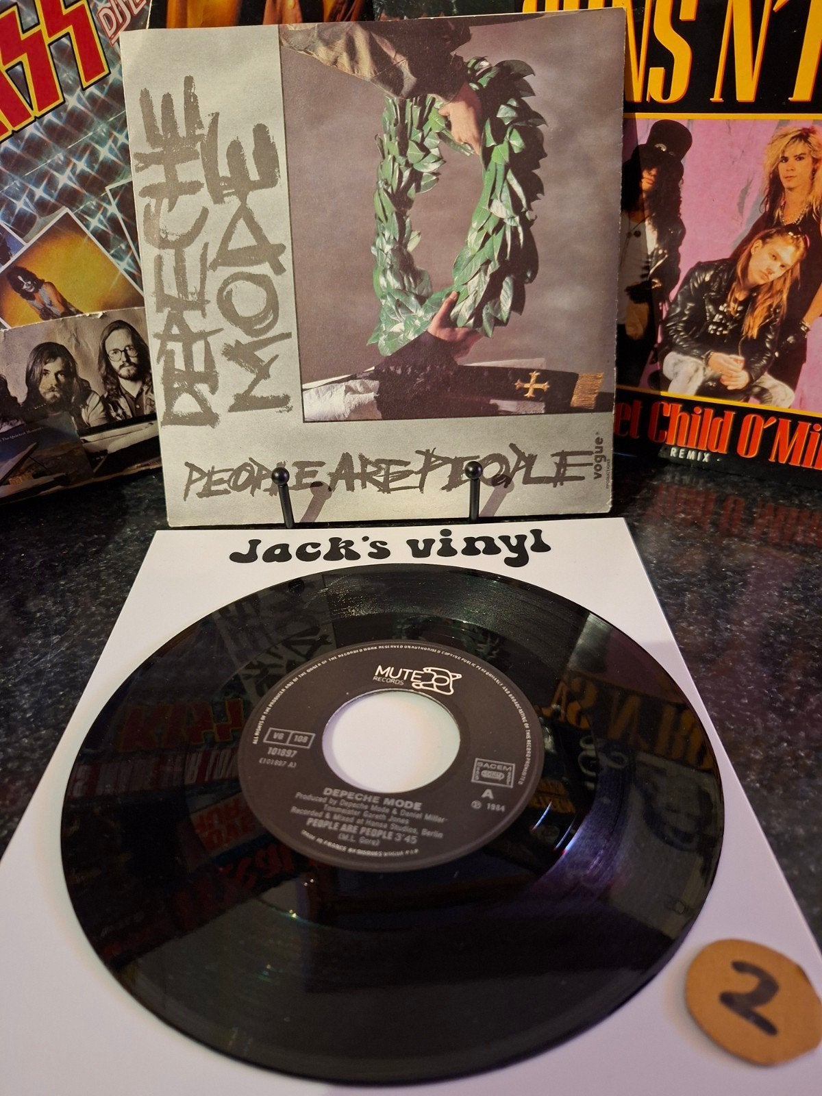 Depeche Mode - People Are People 7 inch vinyl single 1984/2, 7 inch, Ophalen of Verzenden, Zo goed als nieuw, Beschermende buitenhoes