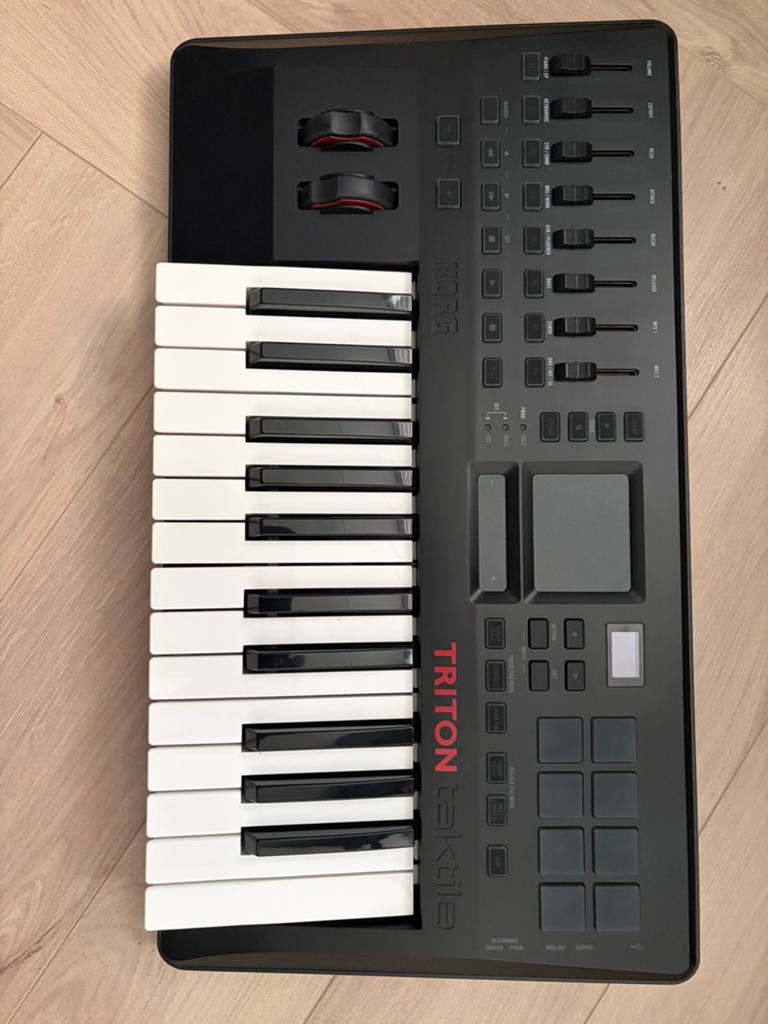 Korg Triton Taktile 25, Ophalen of Verzenden, Zo goed als nieuw