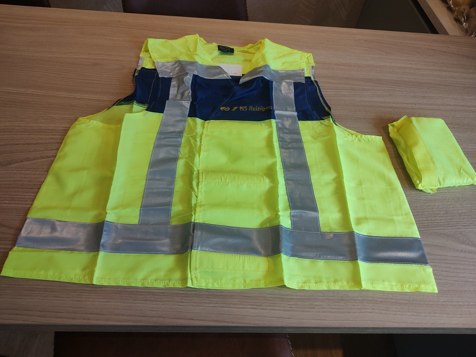 geel hesje voor als je pannen hebt, Ophalen of Verzenden