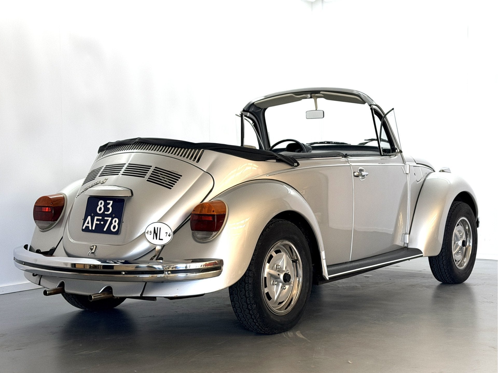Volkswagen Kever Cabriolet | VERKOCHT (bj 1974), Achterwielaandrijving, 1192 cc, Cabriolet, Volkswagen