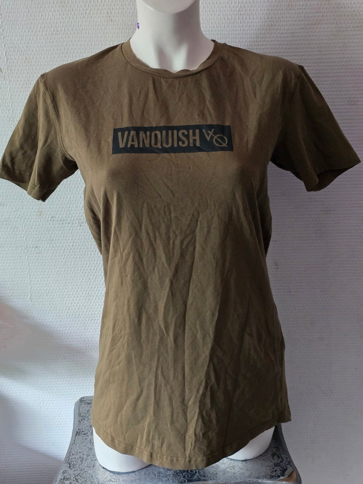 Vanquish Fitness heren T-shirt - Bruin/Groen - Maat S, Ophalen of Verzenden, Vanquish Fitness, Gedragen, Groen