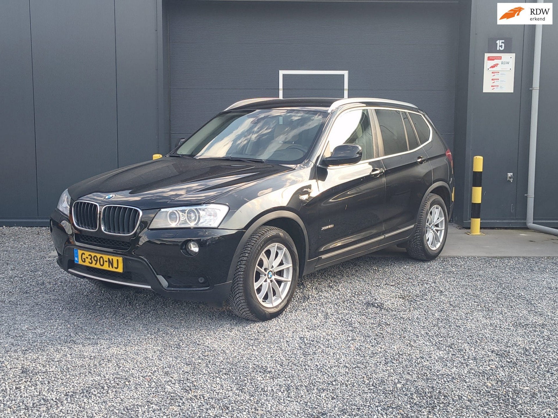 BMW X3 XDrive20i High Executive Vol optie, Gebruikt, 4 cilinders, 2000 kg, Zwart