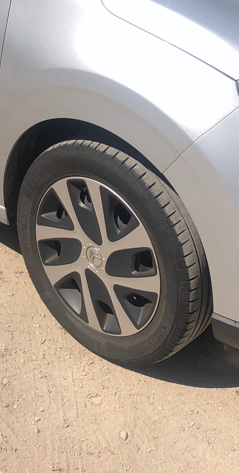 Citroen velgen met wieldoppen 3stuks 16incb, Ophalen, Zo goed als nieuw