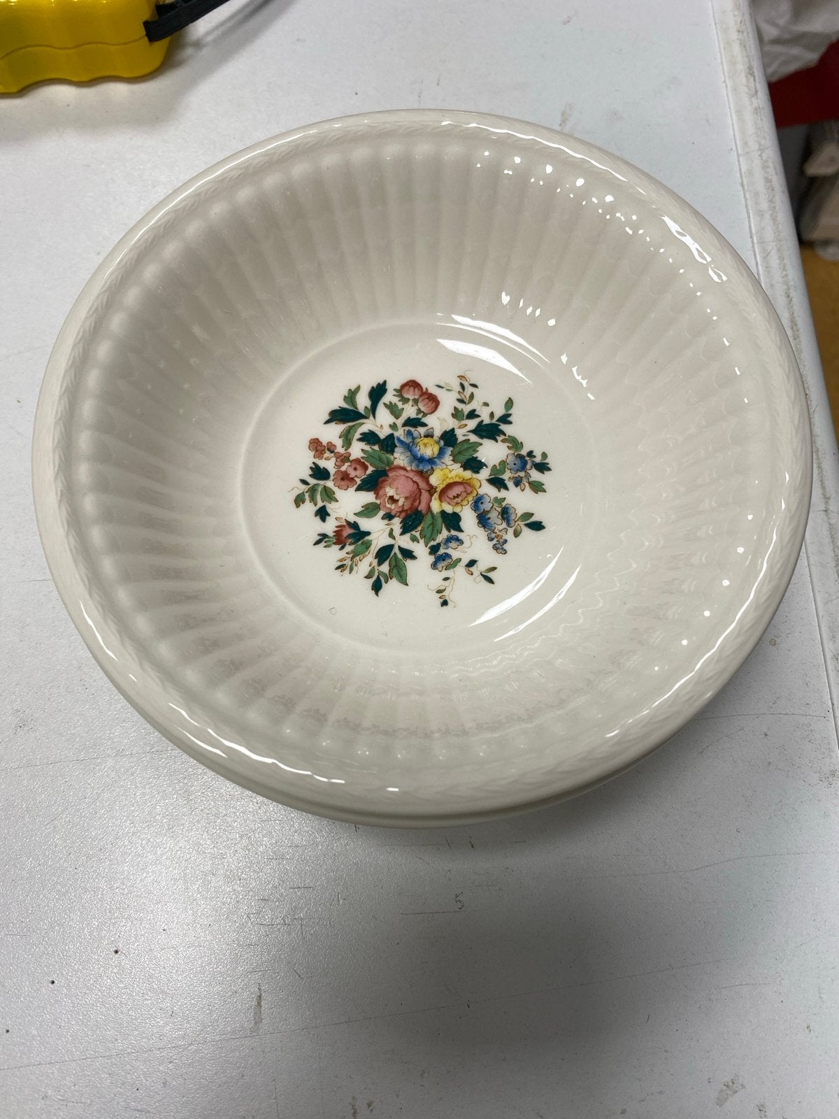 Wedgwood Conway Etruria Barlaston kom 3st met bloemmotief, Ophalen of Verzenden