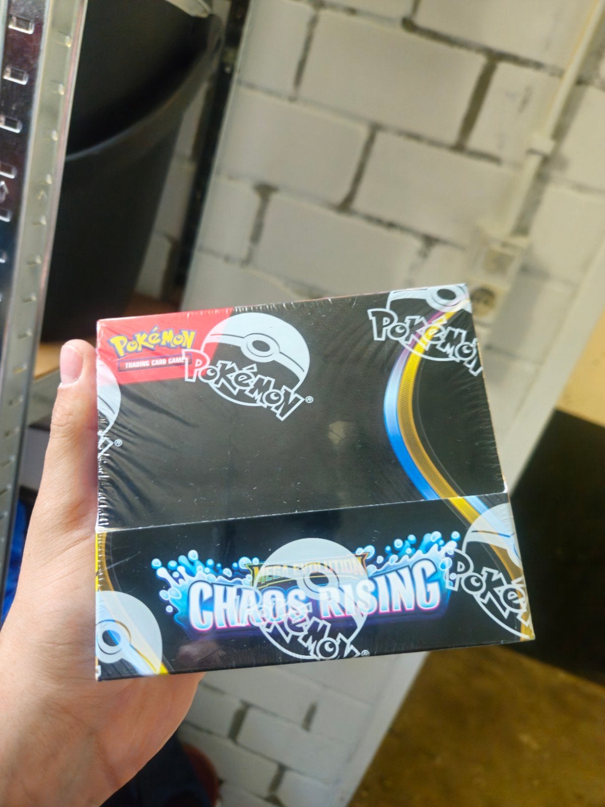 Pokémon Chaos Rising Boosterbox - Nieuw en Geseald, Ophalen of Verzenden, Nieuw, Boosterbox