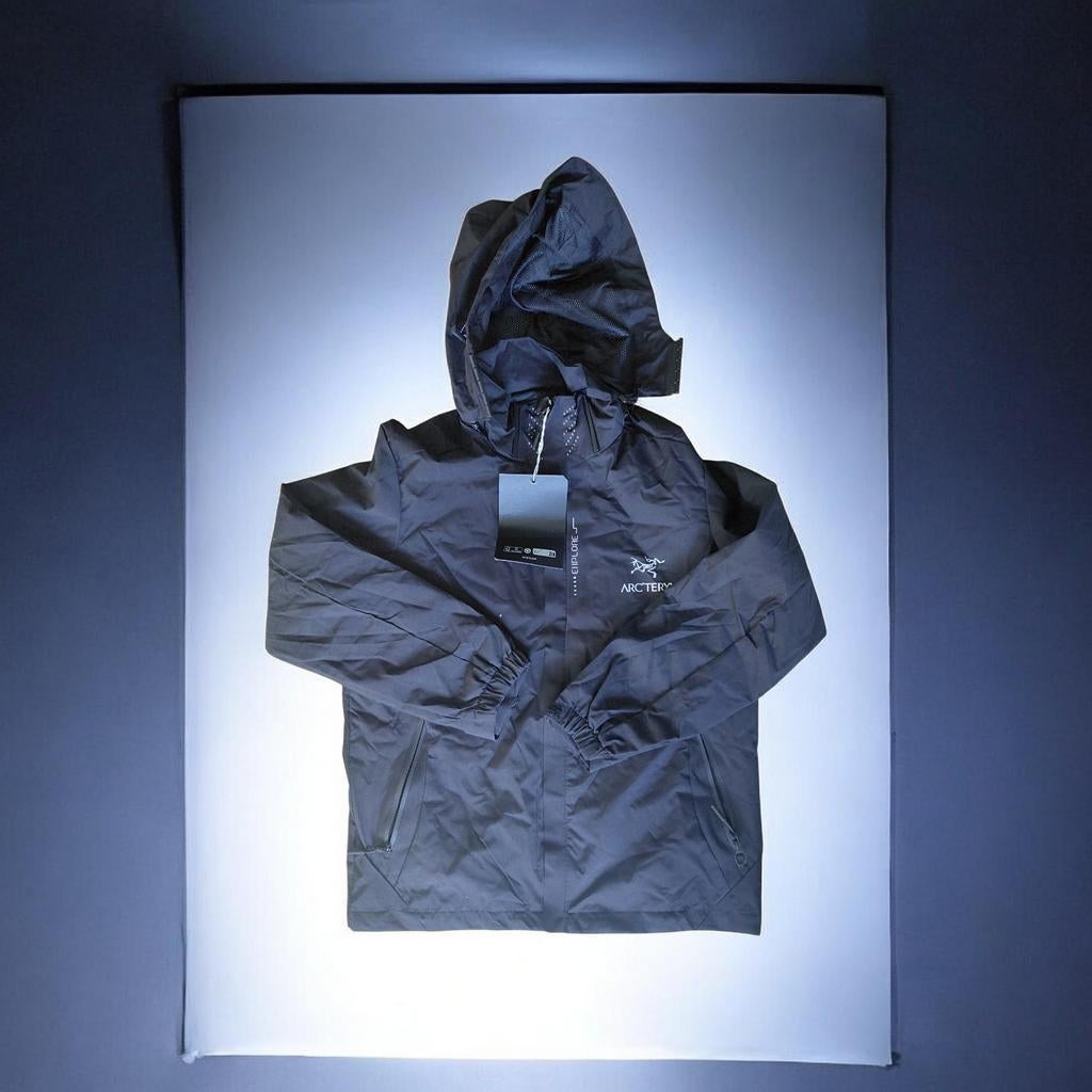 Arc'teryx jas met capuchon maat M, Maat 38/40 (M), Zwart, Nieuw, Ophalen of Verzenden