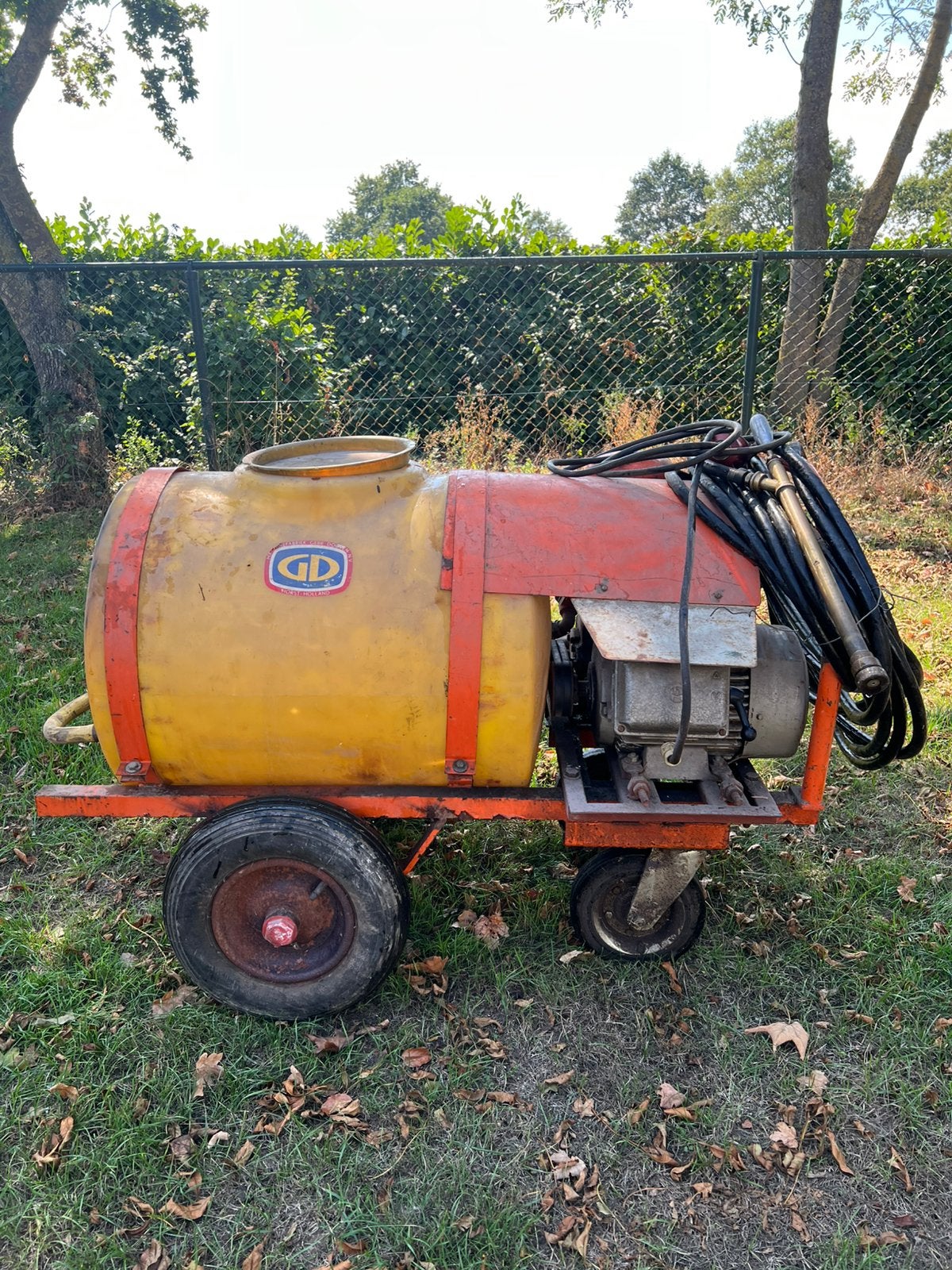 Werkende Douven Horst vatspuit gifspuit boomgaard 380 volt, Ophalen, Gebruikt, Overige soorten, Horst