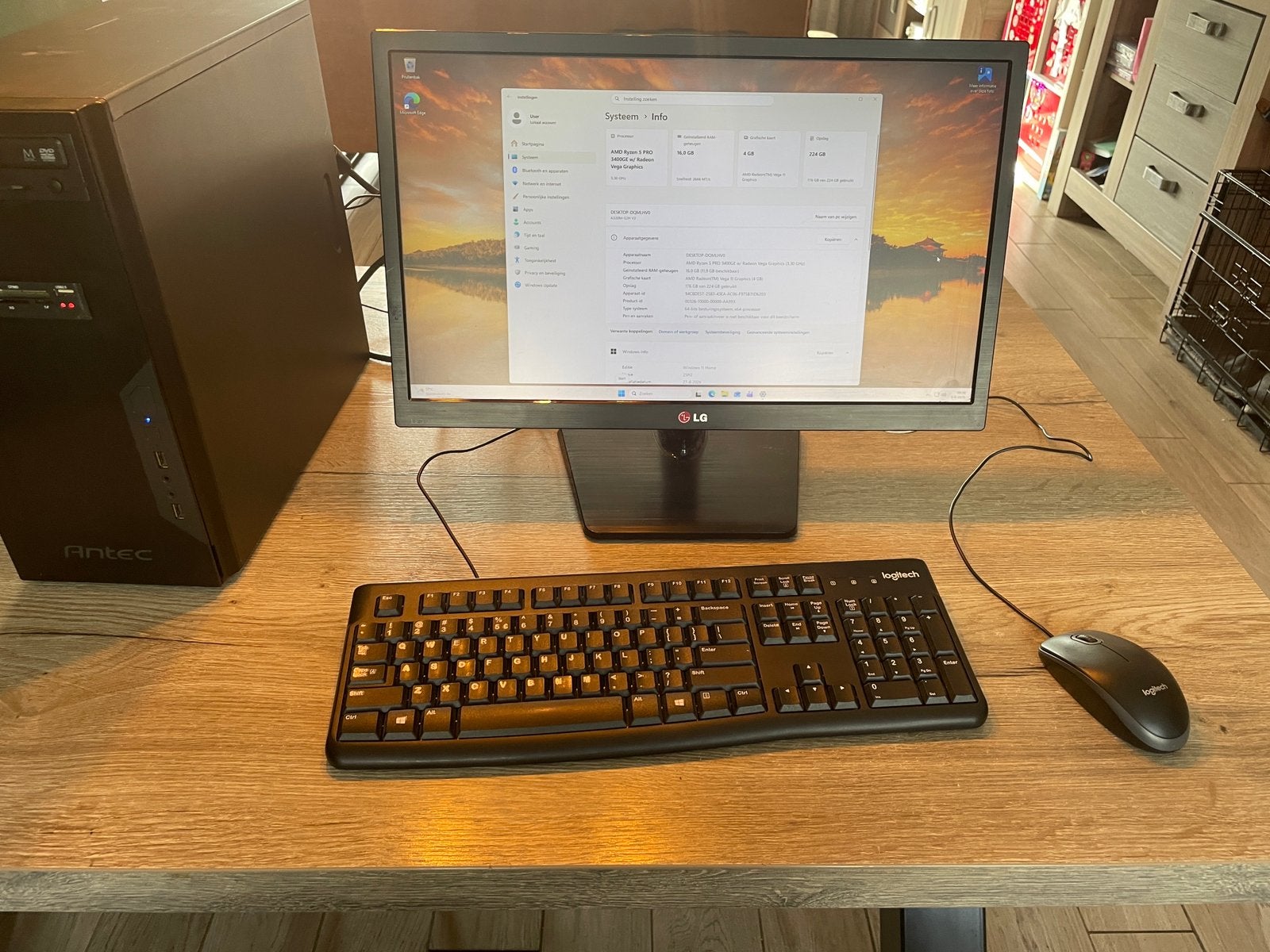 Complete PC / Ryzen 5 /16GB/ 240 GB SSD Thuiswerk & Studie, Ophalen, Met monitor, Refurbished, Gaming