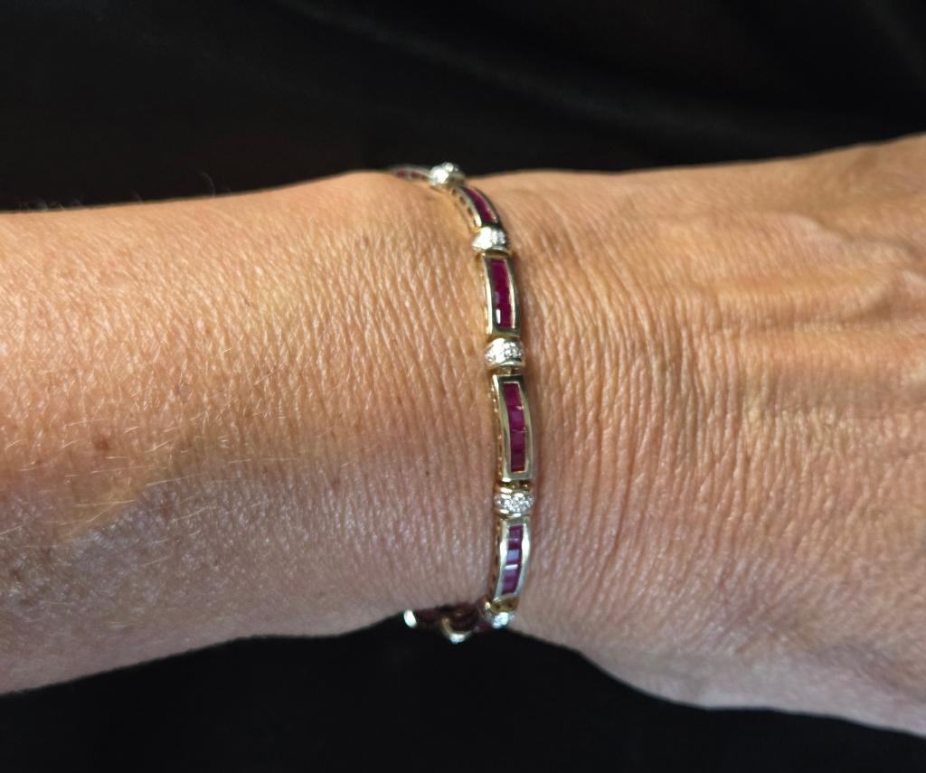 Gouden Vintage tennisarmband robijn en diamant. 2026/290., ., Ophalen of Verzenden, Zo goed als nieuw, .