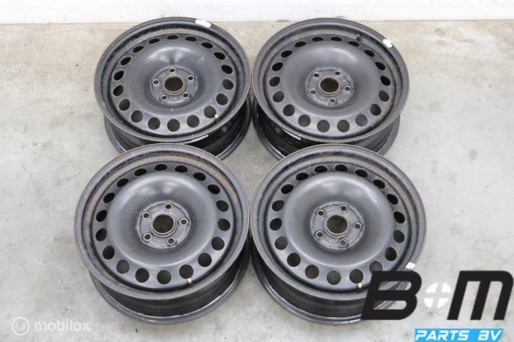 Set 17 inch stalen velgen VW Tiguan / Q3 KBA 9021