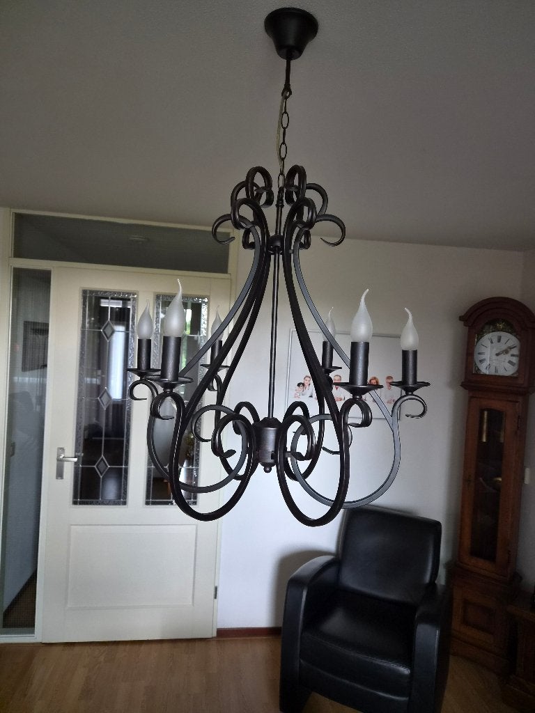 Zeer mooie nostalgische kroonluchters zwart, Huis en Inrichting, Ophalen, Zo goed als nieuw, Metaal, E14 (klein)